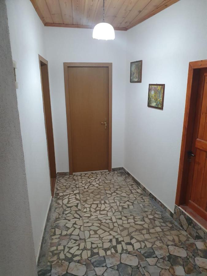 Santa Room-Old Bazaar Center-Gjirokastra Zewnętrze zdjęcie