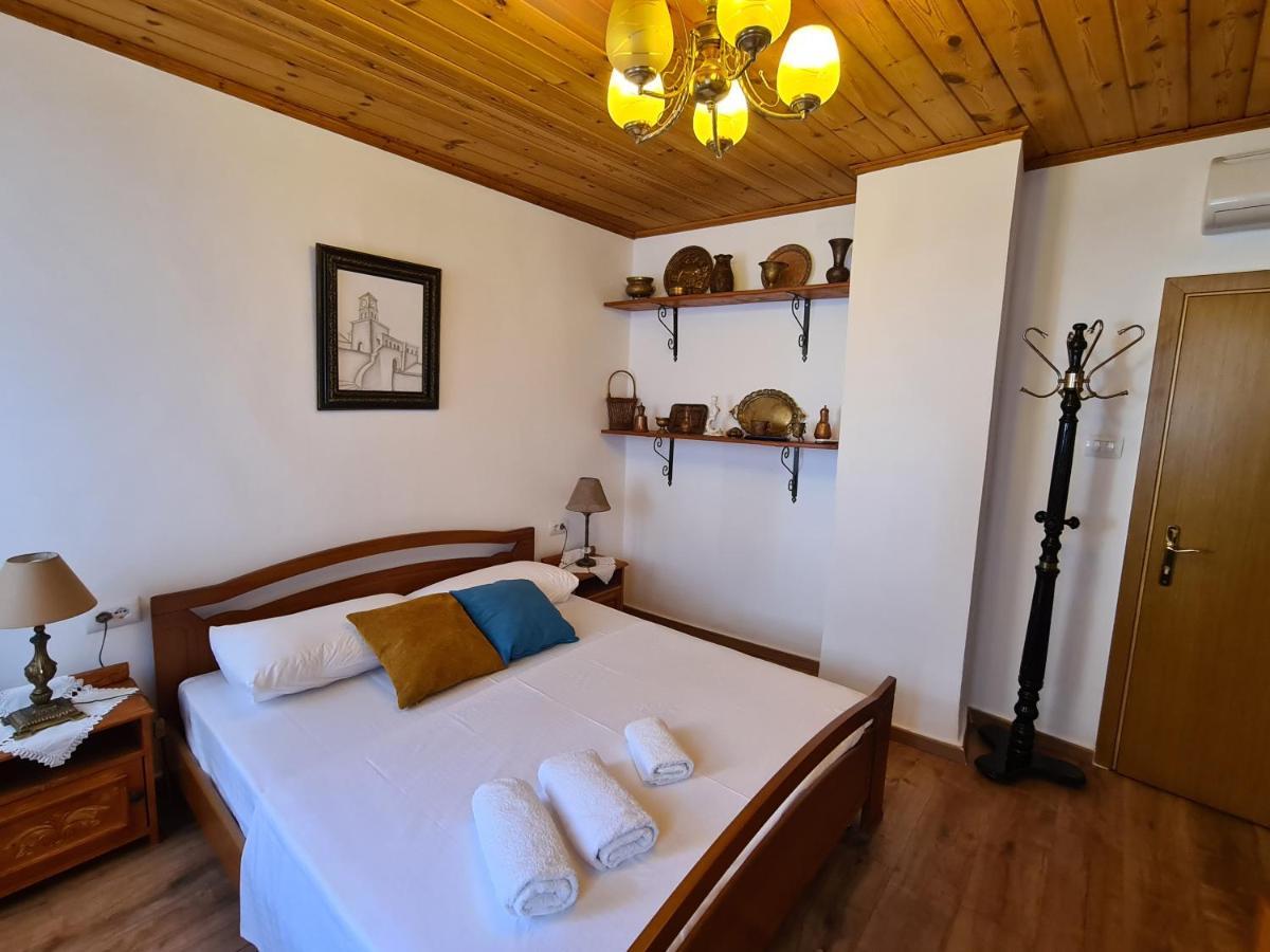 Santa Room-Old Bazaar Center-Gjirokastra Zewnętrze zdjęcie